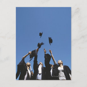 Student studenter som kastar granatskivor. meddelande vykort