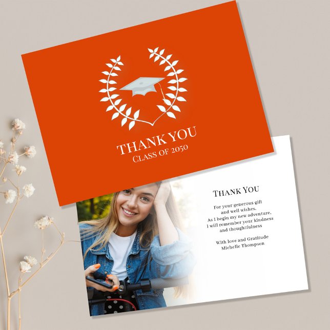 Student Tack Modern Photo Orange Classic Kort (Graduation orange and white classic laureate photo thank you card. )