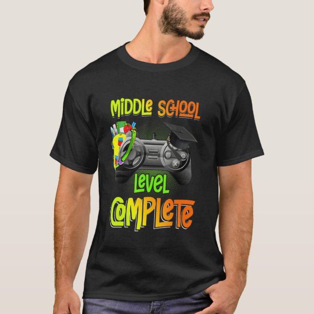 Student-videospel med fullständig på Mitten-skolni T Shirt (Framsida)