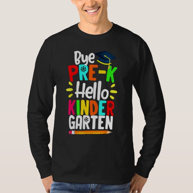 Studenten Adjö före K Hej Kindergarten tillbaka ti T Shirt (Framsida)
