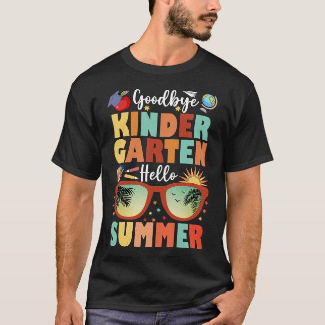 Studenten Adjö Kindergarten Hej Sommaren T Shirt (Framsida)
