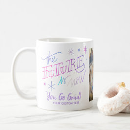 Studenten framtiden är nu det beställnings- kaffemugg