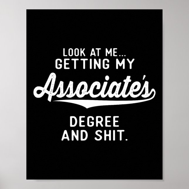 Studenten ger honom hennes ledighet för att lära s poster (Framsidan)