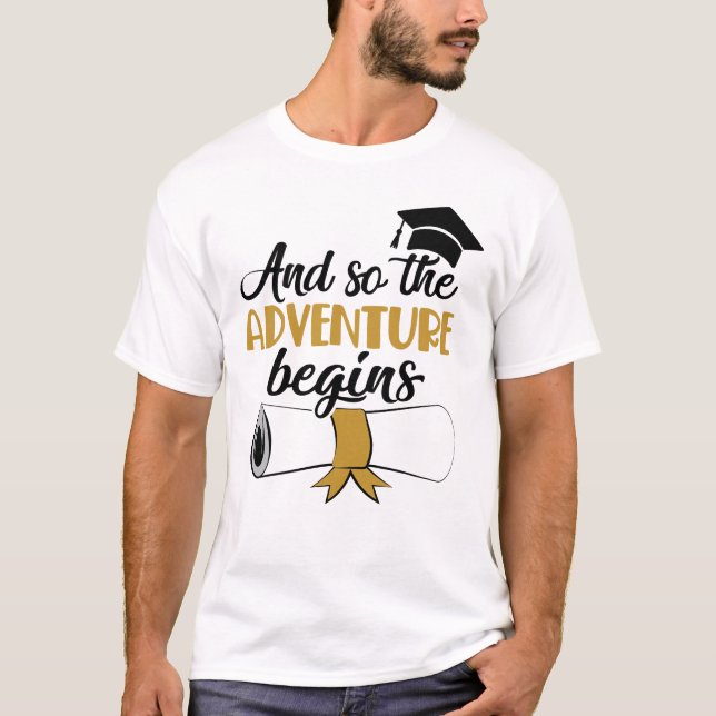 Studenten ger till honom hennes T-skirt T Shirt (Framsida)