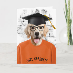 studenten gyllene hämtare i t-shirt kort