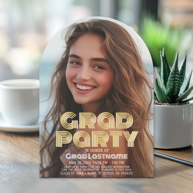 Studenten Lodrät Photo - Grad Party Script Guld Inbjudningar (Arch Top Graduation Announcement)
