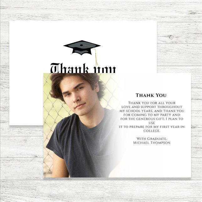 Studenten Newspaper Anpassningsbar Photo Tack (Graduation thank you card, Newspaper typography.)