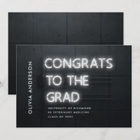 Studenten nyans vit, ljus modern gratulerar