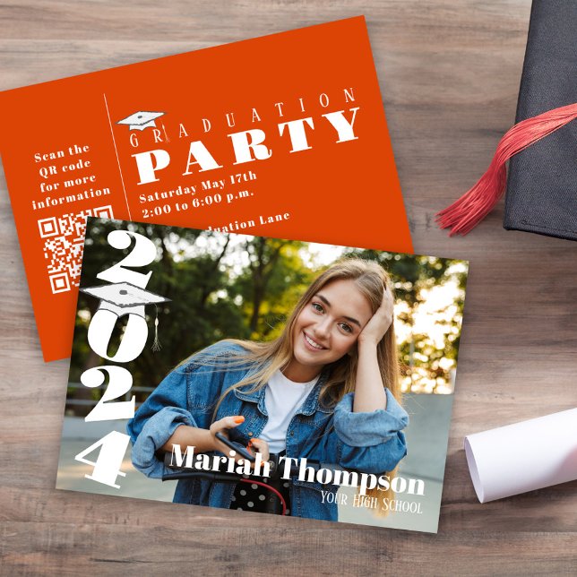 Studenten Orange Foto - enkel klass 2023 QR Inbjudningar (Graduation bold and bright modern style photo invitation. )