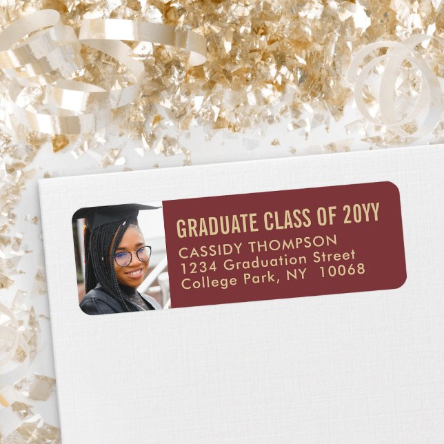 Studenten Photo Burgundy och Guld Returadress Returadress Etikett (Skapare uppladdad)