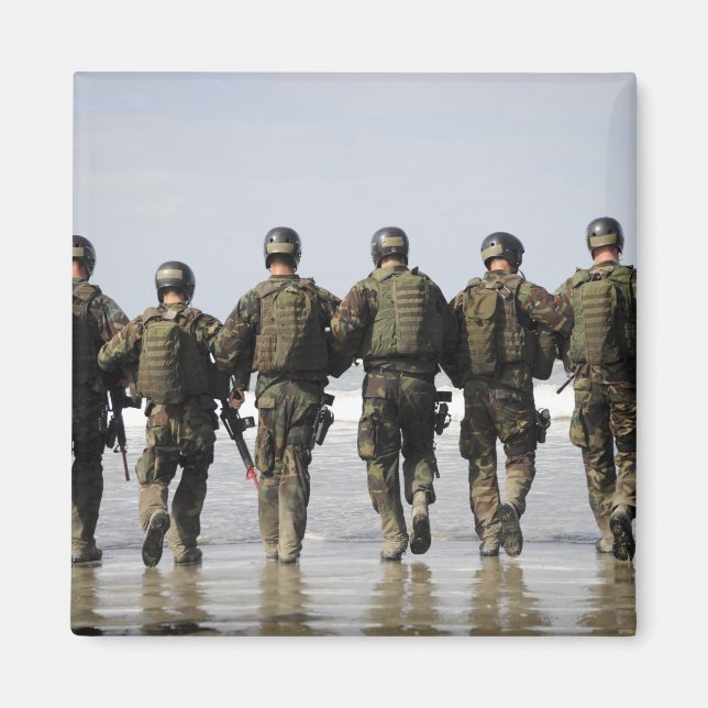 Studenter för utbildning av besättningsmän magnet (Framsidan)