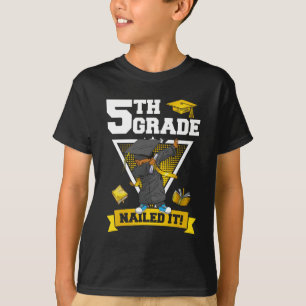 Studentexamen Pojke 5:e klass Nailed It Cl 2024  T Shirt