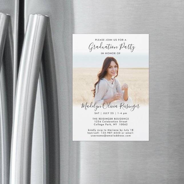 Studentfest - enkelt fotot och svartvit skript magnetisk inbjudningskort (Skapare uppladdad)