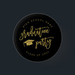 Studentfest Faux Guld-klass för knappar<br><div class="desc">Grad i glam! Vår Faux Guld-klass av knappar lägger till luxflair till socklar,  jacka eller visningar. Perfekten skryter med att fira denna gyllene prestation..</div>