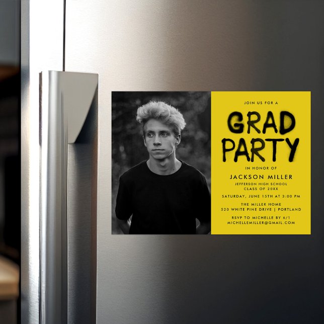 Studentfesten Modern Gult Spray Paint Photo Magnetisk Inbjudningskort (Skapare uppladdad)