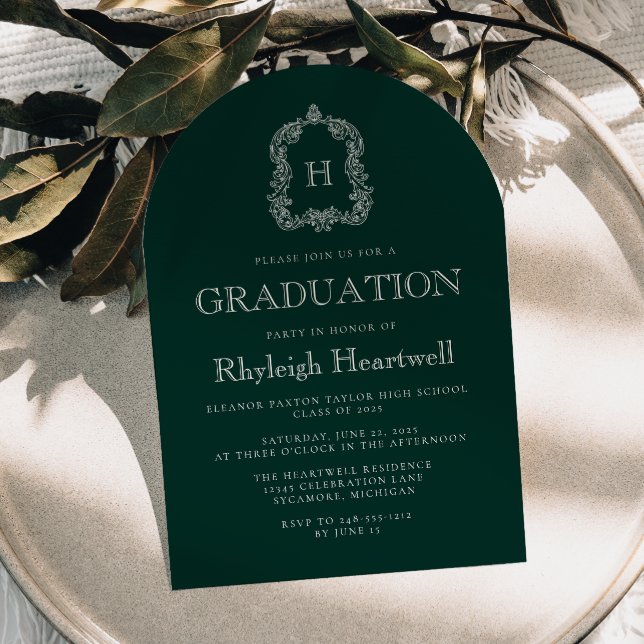 Studentfesten mörk grönt Monogram Vapensköld Arch Inbjudningar (Skapare uppladdad)