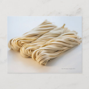 Studio shot of resh linguini pasta vykort