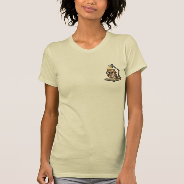 Studious Cartoon Owl Wearing Glasses T Shirt (Framsida)