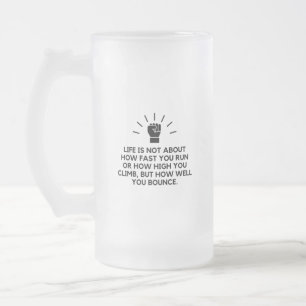 Studsande liv frostat ölglas