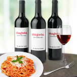 stugotz bra italian vin vin etikett<br><div class="desc">"Stugotz" är den amerikanska versionen av den italienska frasen "Stu Cazzo", som översätter till ett mer uttryckligt och färgstarkt uttryck. Den har ursprungligen härletts från den syditalienska dialekten, och har anpassats med tiden, med bibehållande av sina humoristiska och ljusa konnotationer i den italiensk-amerikanska ordlistan. Italienarna förstår den sanna innebörden av...</div>