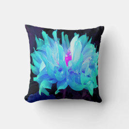 Stunning Aqua Blue och Grönt Cactus Dahlia Kudde