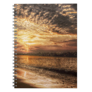 Stunning Beach Sunrise Anteckningsbok