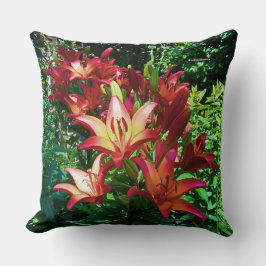 Stunning Red Orange Asiatic Lilies Flowers Kudde