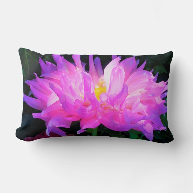 Stunning Rosa och Lila Cactus Dahlia Lumbarkudde (Framsida)