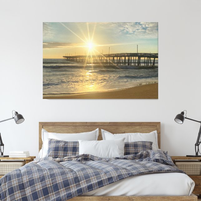 Stunning Sunrise at Virginia Beach Pier - Sunburst Canvastryck (Insitu (sovrum))