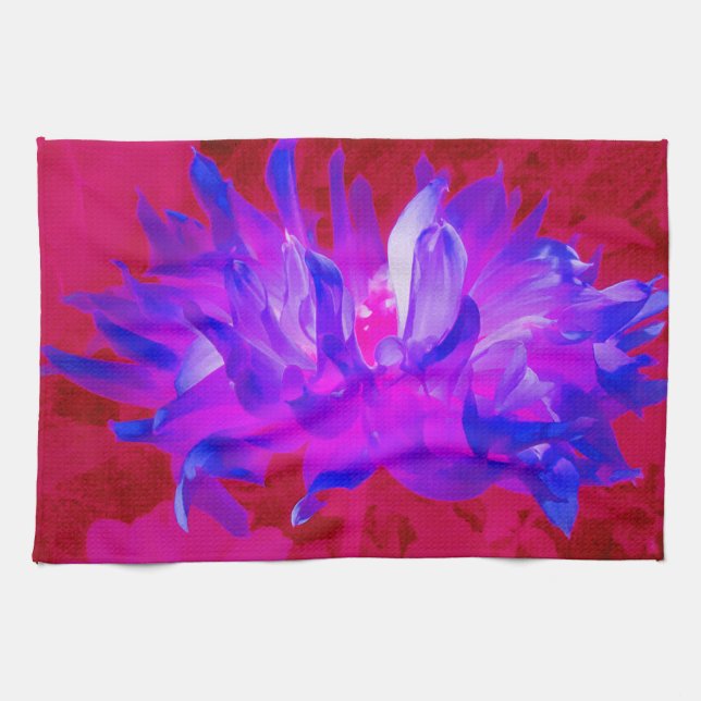 Stunning Violet Blue och Shock rosa Cactus Dahlia Kökshandduk (Horisontell)