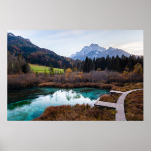 Stunning Zelenci, Slovenien under hösten Poster