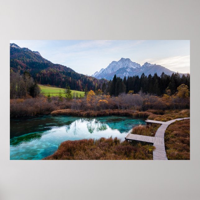 Stunning Zelenci, Slovenien under hösten Poster (Framsidan)