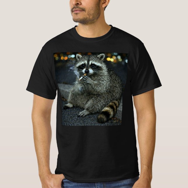 Stupid Cool Funny Racoon Smoking Cigarette T Shirt (Framsida)