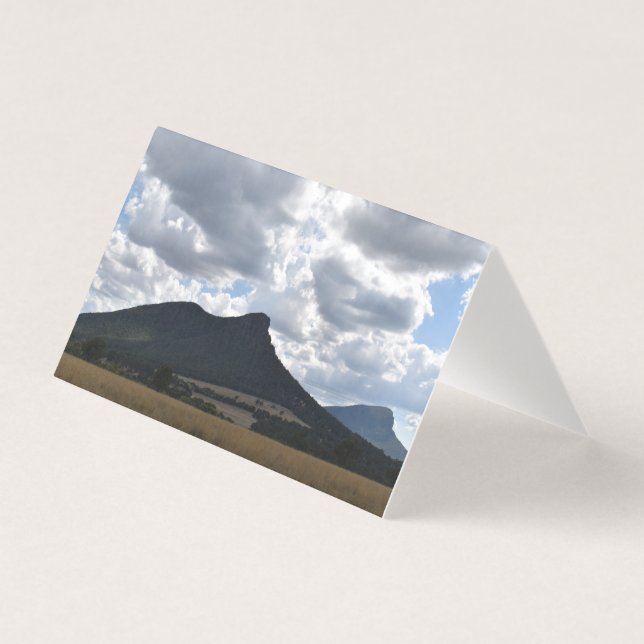 Sturgeon och Abrupt under dramatiska moln Kort (Framsida)