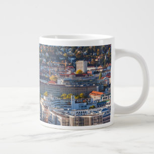 Stuttgarts utbredda stadsvy jumbo mugg