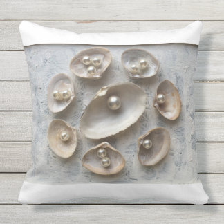 Stylisches Muschelkissen für den Außenbereich Kudde