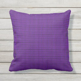 Stylish-Home-Accents-Royalty_Fabrics-Purple-Pillow Utomhuskudde