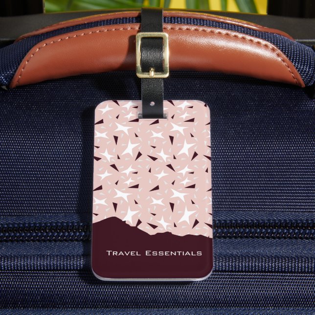 Subtle Geometry: Stars & Triangles – Pink Bagagebricka (Framsida Insitu 2)