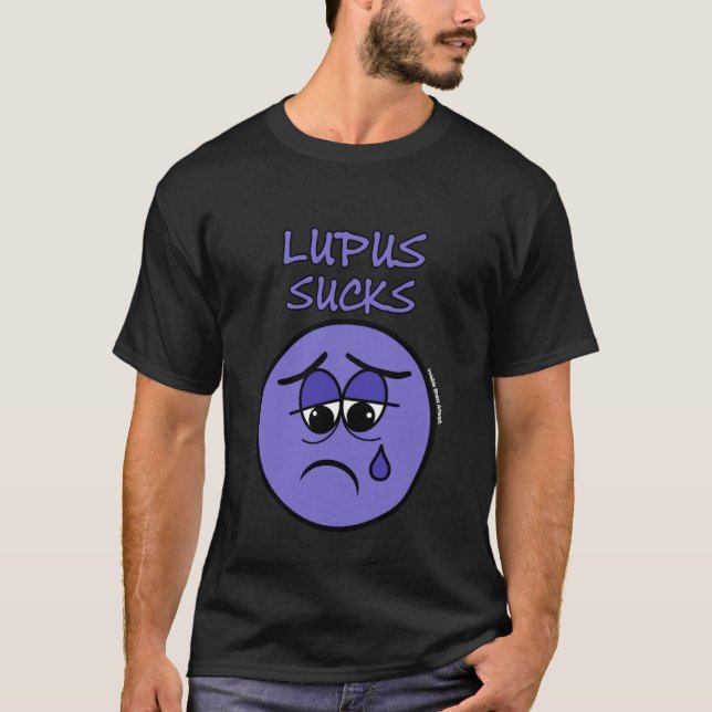 SUCKS.. Lupus T Shirt (Framsida)