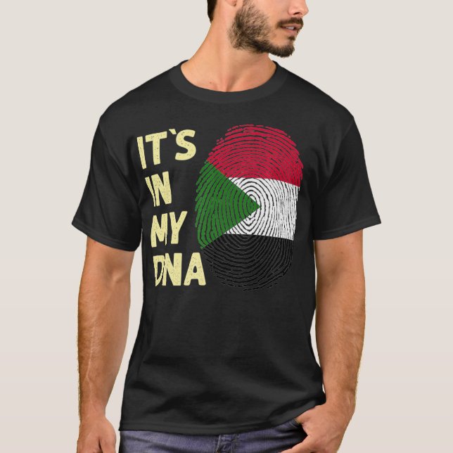 Sudan i mitt DNA Sudanesiska Flagga Team Sudan ame T Shirt (Framsida)