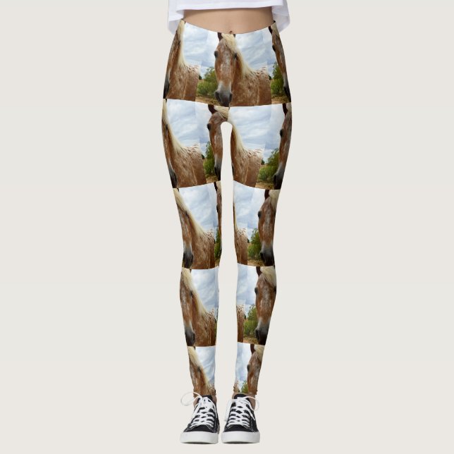 "Sugar Stride: Appaloosas Grace" Leggings (Framsida)