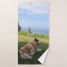 Suka Enjoying Cape George Bath Towel