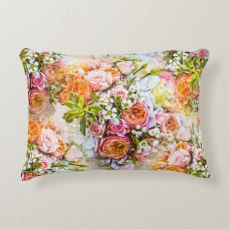 Summer flower background, bouquets of flowers prydnadskudde
