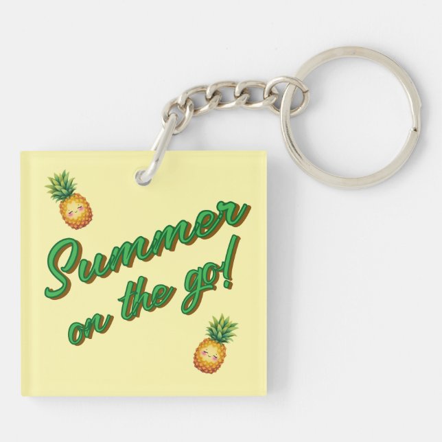 Summer On The Go Happy Pineapple Keychain (Baksidan)