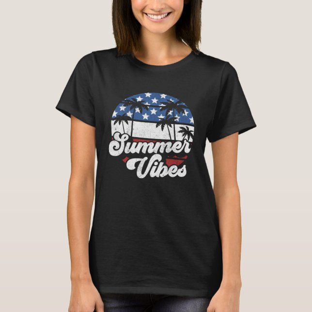 Summer Vibes Retro 4th of July USA American Flag B T Shirt (Framsida)