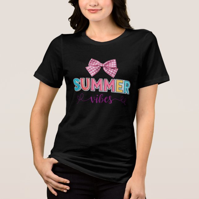 Summer Vibes T-Shirt – Bright & Fun Beach Tee (Framsida)