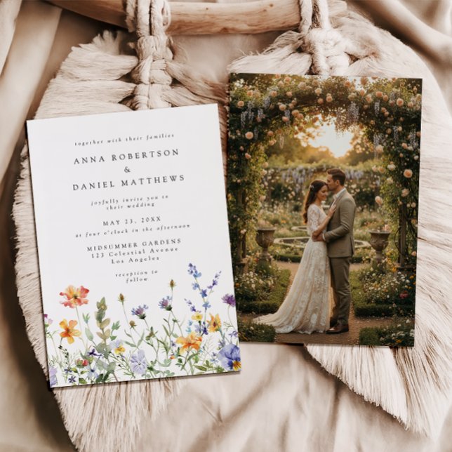 Summer Wildflower Garden Photo Wedding Invitation Inbjudningar (Skapare uppladdad)