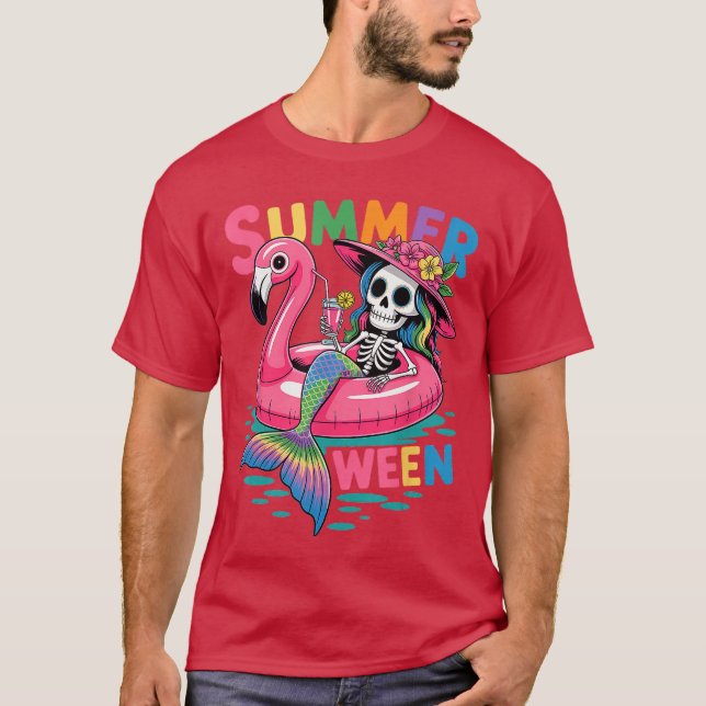 Summerween Mermaid Skeleton Beach Flamingo Hallowe T Shirt (Framsida)