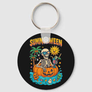 Summerween Skeleton Vibes Chillin in a pumpkin Flo Nyckelring