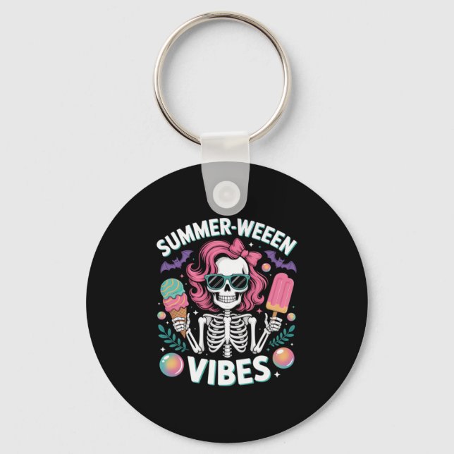 Summerween Vibes Skeleton Vacation Halloween Summe Nyckelring (Framsida)
